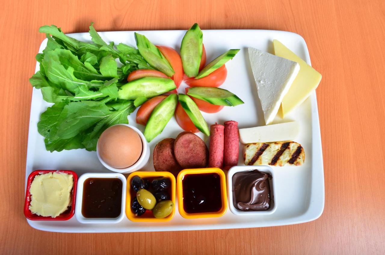 Barin Hotel Istanbul Bagian luar foto