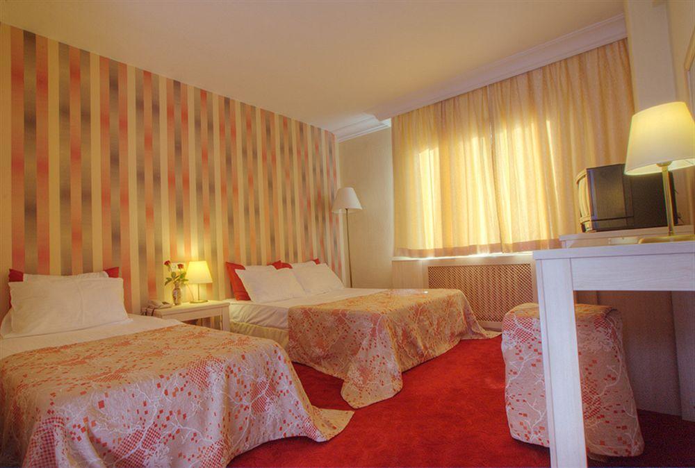 Barin Hotel Istanbul Bagian luar foto