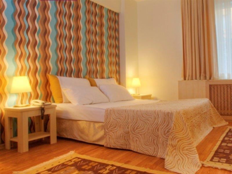Barin Hotel Istanbul Bagian luar foto