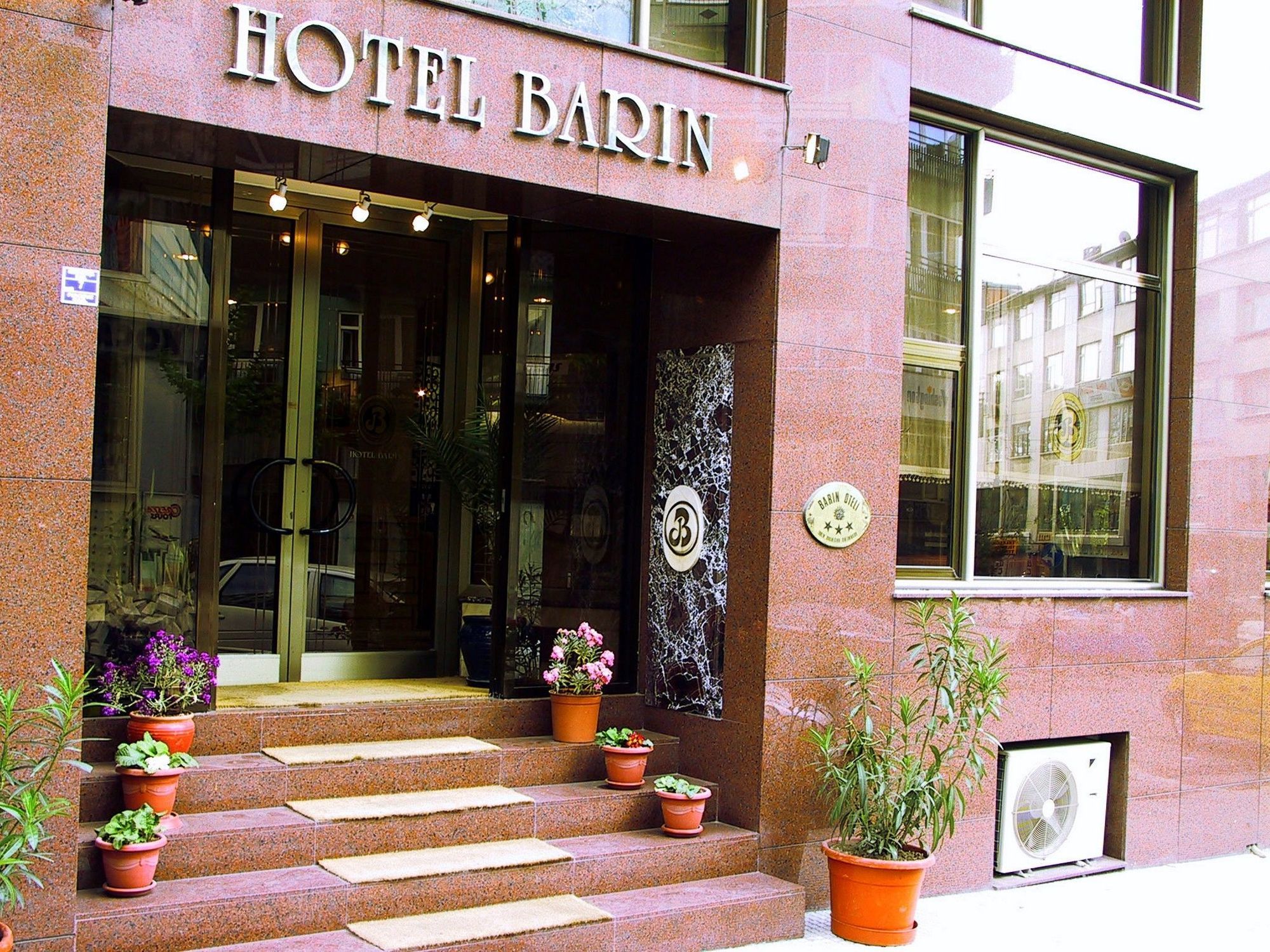 Barin Hotel Istanbul Bagian luar foto